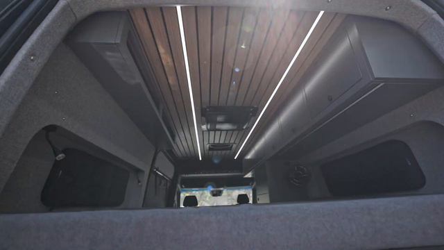 VAN WALKTHROUGH - No Gray Daze - The ultimate Aussie 4x4 Sprinter? смотреть онлайн