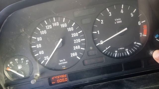 Смена языка на приборной панели бмв е34 525 смотреть онлайн