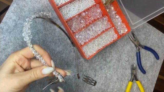 Диадема из проволоки и хрустальных бусин (процесс создания)