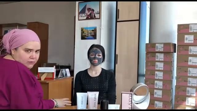Копия видео "Косметическая процедура по уходу за кожей лица" смотреть онлайн