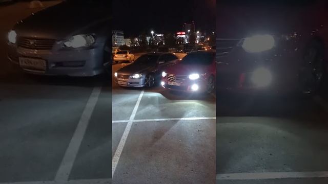 Honda Accord vs Toyota Mark X смотреть онлайн