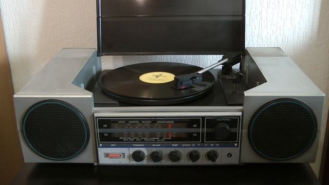 Грампластинка СССР "СТАРЫЙ КЛЕН" на Вега-300 смотреть онлайн