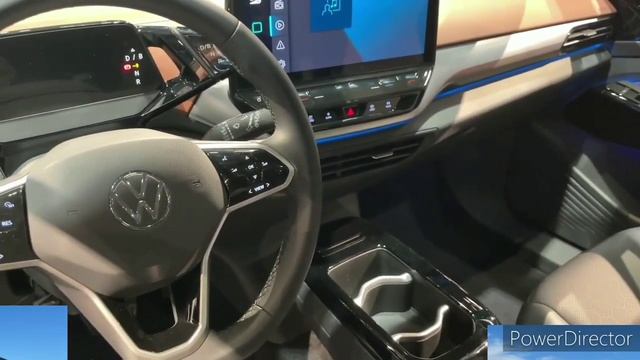 2023 Volkswagen ID.4 vs 2022 Chevrolet Bolt EV Comparison смотреть онлайн