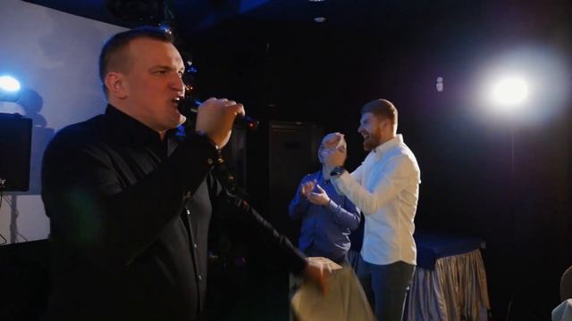 Компания «АНГСТРЕМ» поздравляет с Новым годом и дарит всем частичку своего хорошего настроения смотреть онлайн