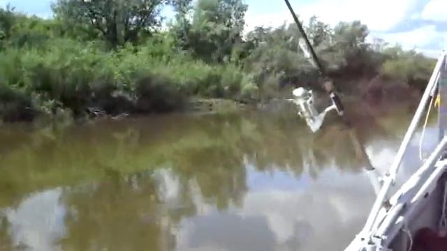 Прогулка на лодке по реке Анма. смотреть онлайн