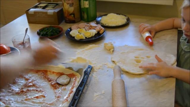 Пицца  с баклажанами/Pizza With Eggplant