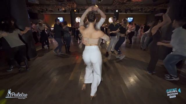 Velizar Todorov & Jacklin Gutsuzyan - Bachata Social Dance | Paletro 4th Birthday Party смотреть онлайн