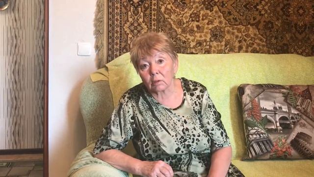 Пенсионерка вынуждена работать уборщицей, чтобы «отработать» затопление квартиры волгоградцев смотреть онлайн