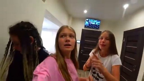 ЛЕРУ ВЫГНАЛИ С КАНАЛА DANIEL BOY за этот ролик!