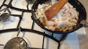 ОЧЕНЬ ВКУСНО!!! ЧЕСНОЧНЫЕ СТРЕЛКИ С МЯСОМ и ЖАРЕНОЙ КАРТОШКОЙ