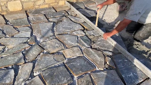 мощение двора природным камнем