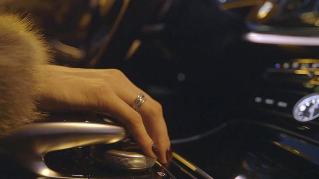 Stardrive: Susie Wolff At Mercedes-Benz Fashion Week In Berlin – Mercedes-Benz Original