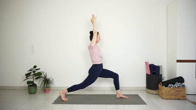 15 min BEGINNER YOGA FLOW - Day 4 | Beginner Yoga Challenge | Yoga with Uliana смотреть онлайн