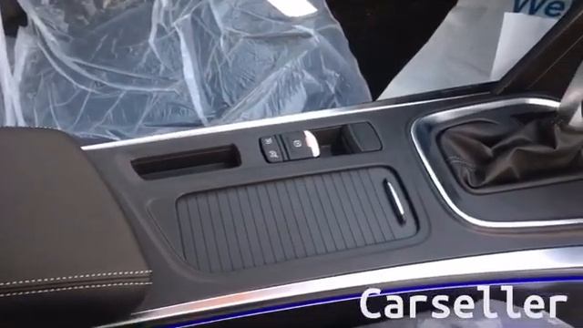 2020 RENAULT MEGANE GRANDCOUPE 1.6 SIGNATURE - Exterior And Interior - WALK AROUND смотреть онлайн