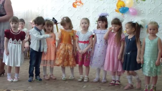 Один на женском корпоративе смотреть онлайн