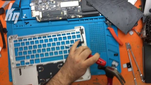 macBook Pro A1502 Klavye Değişimi смотреть онлайн