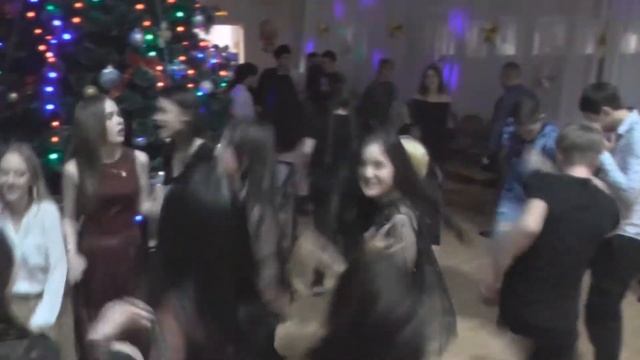 Выпускной 9 класс 2020 г смотреть онлайн