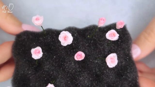 ?Как слепить розы из лёгкого пластилина!?✨Миниатюрные цветы для кукол своими руками!✨DIY смотреть онлайн