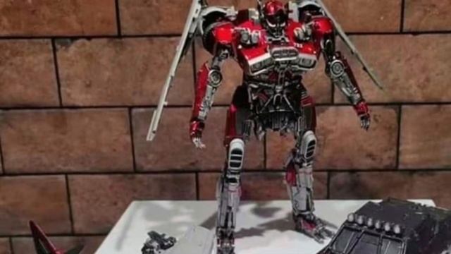 Toy World Shatter Triple Changer Transformer Firstlook