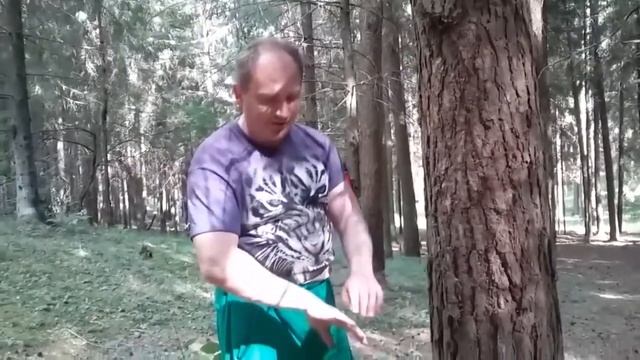 Отработка ударов на дереве от суперчеловека смотреть онлайн