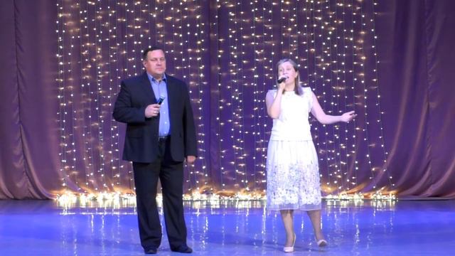 Ирина Обвинцева и Андрей Машинкин - Старый клен смотреть онлайн