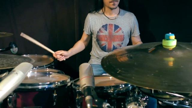 Paolo Colazzo plays YANG (Frank Gambale cover): TEASER смотреть онлайн