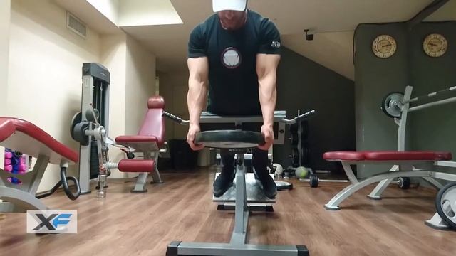 Xanderfit.com Гръбни хиперекстензии с тежест Back hyperextensions with weight смотреть онлайн
