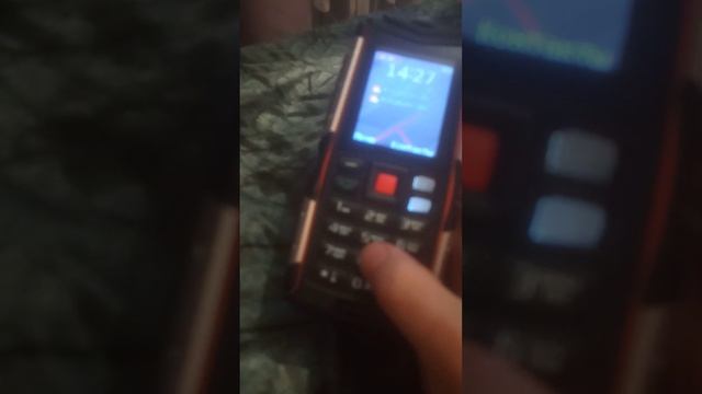 делаю обзор на кнопочный телефон