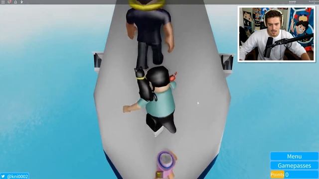 SURVIVE A SINKING SHIP IN ROBLOX смотреть онлайн