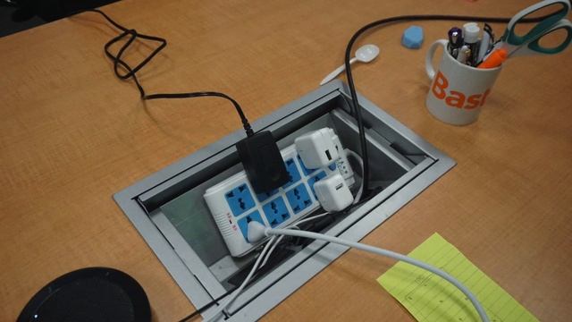 Bug report: Power strip with audio bug using GSM cellular смотреть онлайн