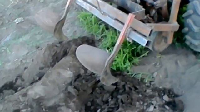 мини трактор из мотоблока зубр нт135 9 лс окучивание картофеля смотреть онлайн
