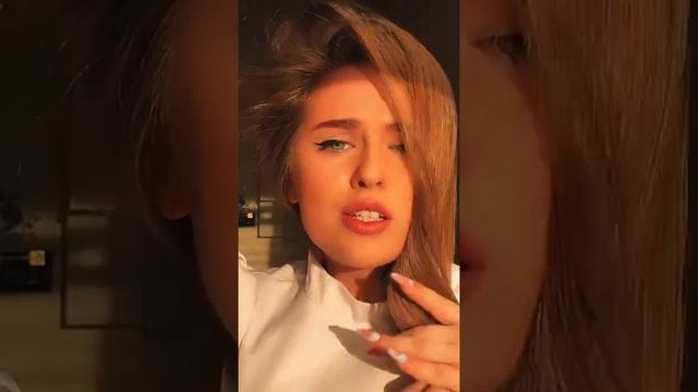 Какого цвета глаза? ? А у Вас какого цвета? #Shorts смотреть онлайн