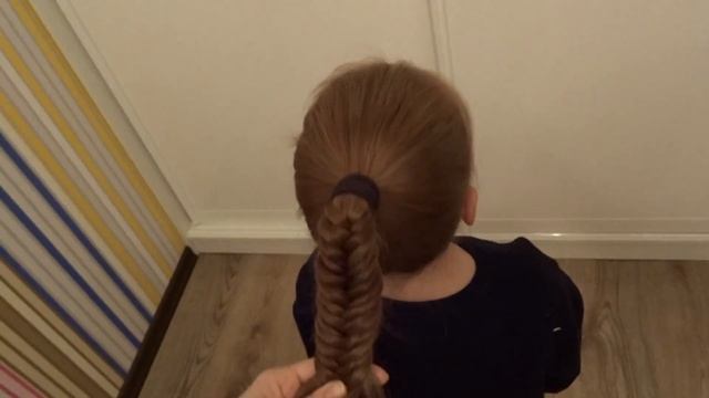 Косичка рыбий хвост. Hair Braid "Fish Tail" смотреть онлайн