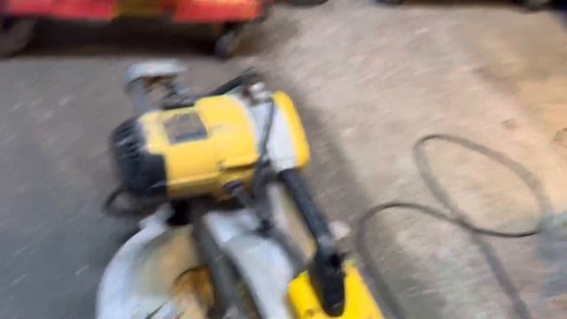 DEWALT DW718 -lx MITRE SAW 110v