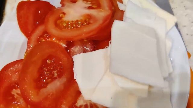 Баклажаны запеченные с сыром и помидорами - простой рецепт смотреть онлайн