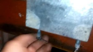 Крепление на стол заточного станка.