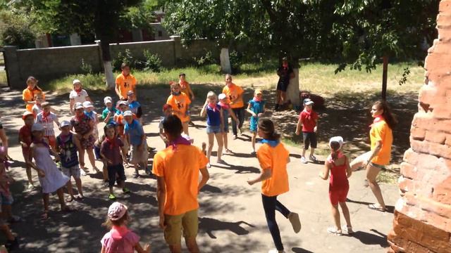 Лагерь школа 26 Николаев. Сиса-сасиса флешмоб. смотреть онлайн