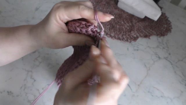 Подарки к 8 марта. Вяжем сумку-рюкзак мама-дочка. Ещё успеем связать недорого и классно. Поздравляю смотреть онлайн