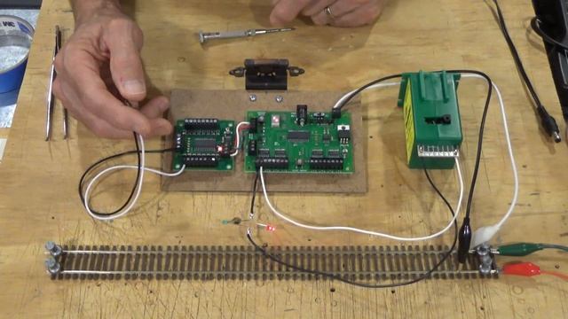 25. Model railroad control panels pt 4, The Switch8 Accessory Decoder смотреть онлайн