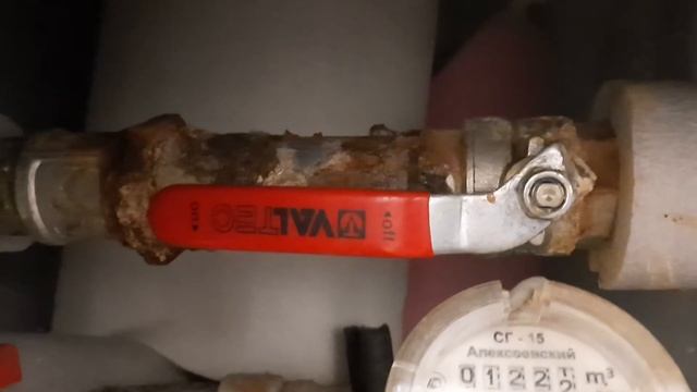 Ржавые трубы полотенцесушителя смотреть онлайн