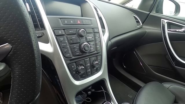 OPEL ASTRA VS OPEL ASTRA GTC смотреть онлайн
