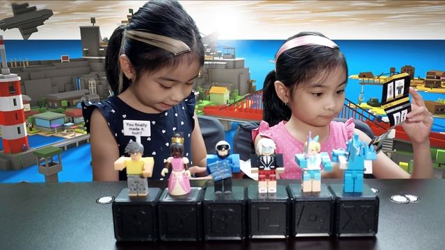 ROBLOX New Toys Celebrity Collection: Series 9 смотреть онлайн