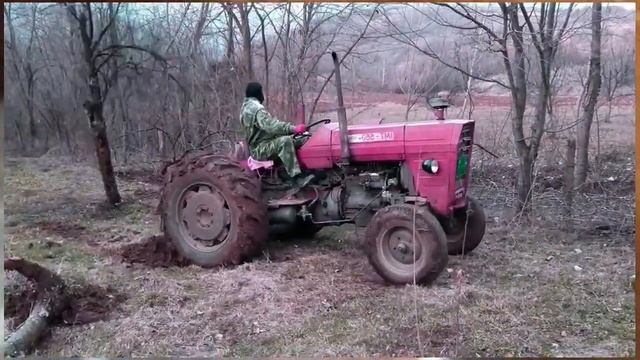 Professionals On Tractors - Extreme Moments Of Equipment ! Crazy John Deere! You Have To See This смотреть онлайн