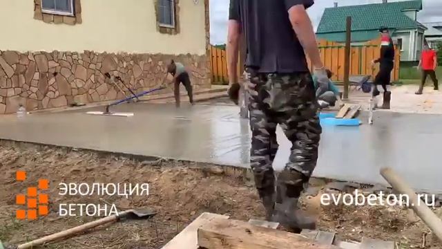 Укладка покрытия из печатного бетона за 60 секунд смотреть онлайн