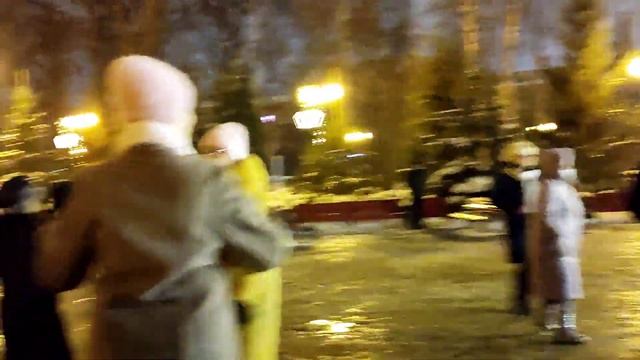 НАТАШКА!???/ТАНЦЫ В ПАРКЕ ГОРЬКОГО ХАРЬКОВ ЯНВАРЬ 2022 смотреть онлайн
