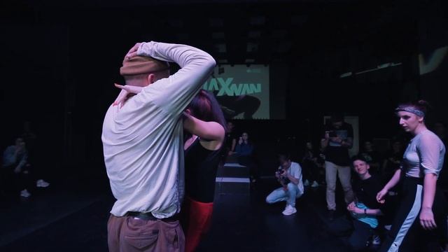 Maxivan'19 | Саша Скромный (win) vs Анабелла vs Эви | FINAL | EXPERIMENTAL BATTLE | смотреть онлайн