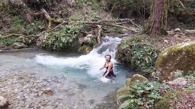 Первый чистый день у Ларисы. Абхазия. Гагра. Ущелье р.Гагрыпш смотреть онлайн