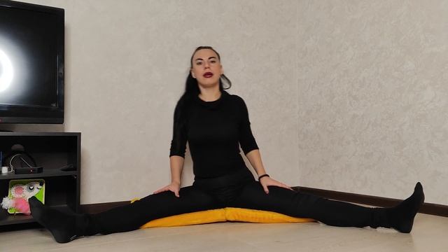 Поперечный шпагат. Основной комплекс смотреть онлайн