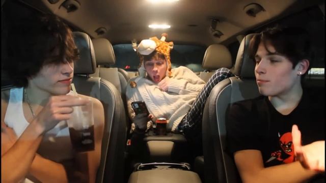 REACTING TO FAN FICTIONS ABOUT US *uncomfortable* (repost) смотреть онлайн