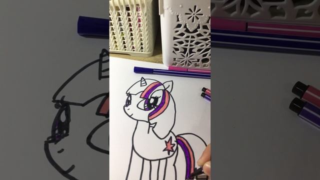 Нарисовать пони Искорку смотреть онлайн